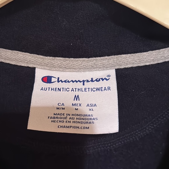 Champions Bend Oregon Crewneck - Picture 5 of 6